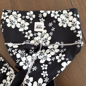 Black and White Floral Leggings